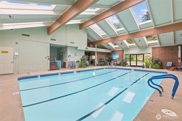 17373 Woodcrest Drive NE, Bothell, WA 98011