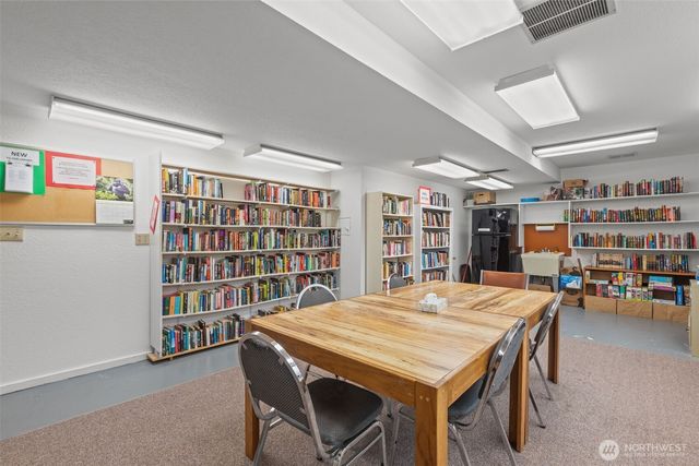 17373 Woodcrest Drive NE, Bothell, WA 98011