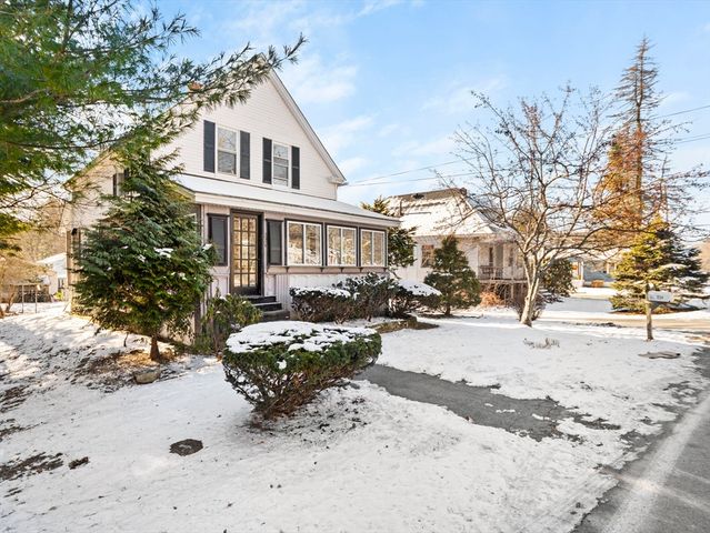 224 Pelham Street, Methuen, MA 01844