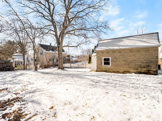 224 Pelham Street, Methuen, MA 01844