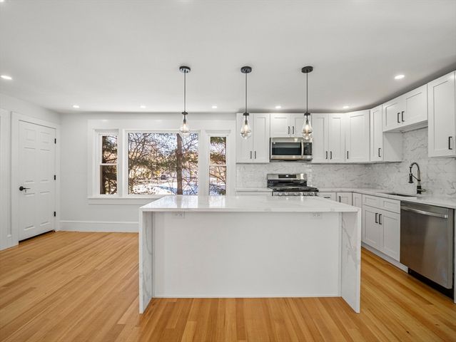 224 Pelham Street, Methuen, MA 01844