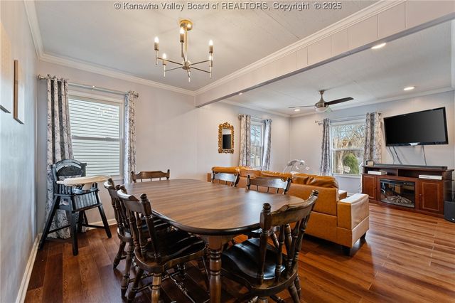 108 Cobble Lane, Cross Lanes, WV 25313