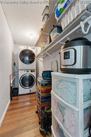 108 Cobble Lane, Cross Lanes, WV 25313