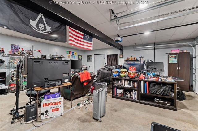 108 Cobble Lane, Cross Lanes, WV 25313