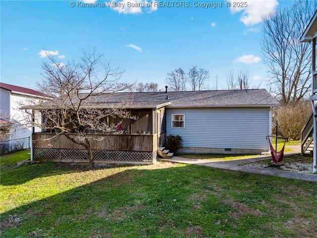 108 Cobble Lane, Cross Lanes, WV 25313