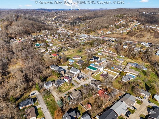 108 Cobble Lane, Cross Lanes, WV 25313