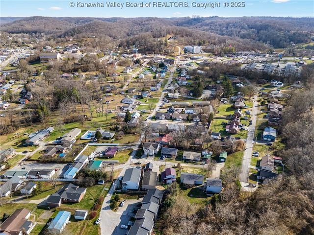 108 Cobble Lane, Cross Lanes, WV 25313