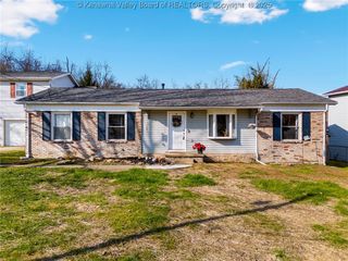 108 Cobble Lane, Cross Lanes, WV 25313