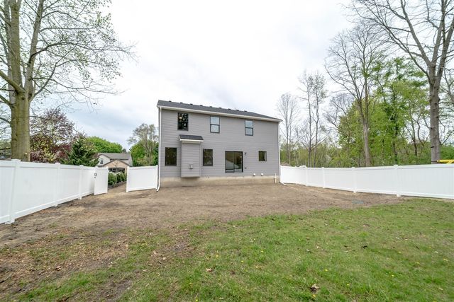 11200 Tremont Lane, Plymouth, MI 48170