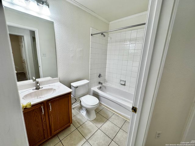 4447 Amandas Cove, San Antonio, TX 78247