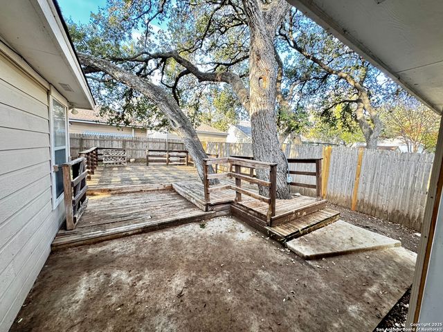 4447 Amandas Cove, San Antonio, TX 78247