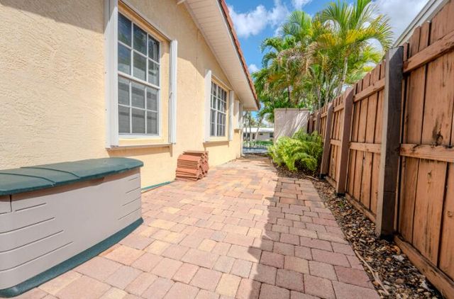 1625 SW 5th Court, Fort Lauderdale, FL 33312