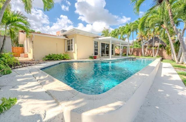 1625 SW 5th Court, Fort Lauderdale, FL 33312