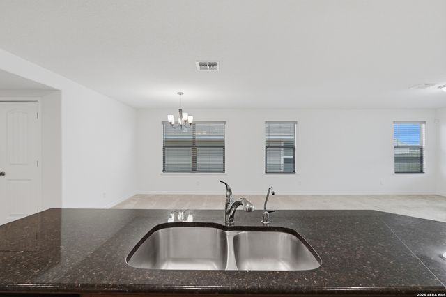 5138 Papalote Garden, Converse, TX 78109