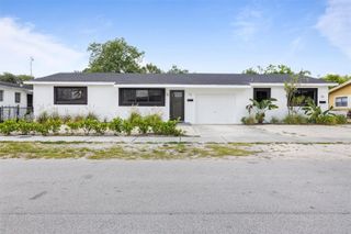 70 NE 186th Ter, Miami, FL 33179