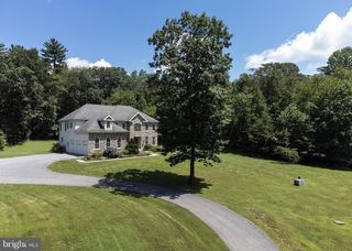 6960 FISHING CREEK VALLEY RD, Harrisburg, PA 17112
