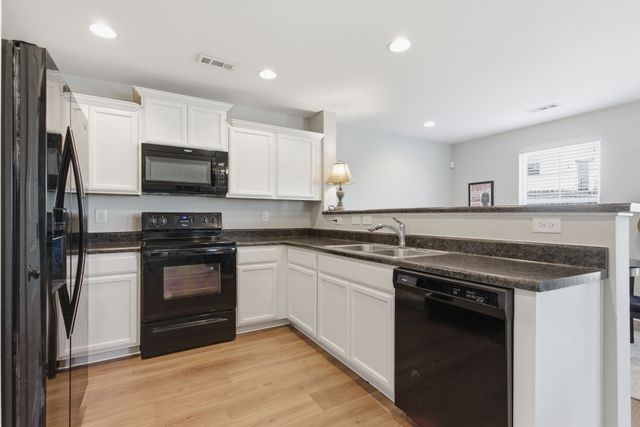 7512 Spicer Ct, Fairview, TN 37062