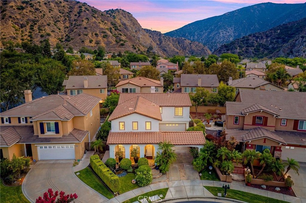 Image 1 of property listing at 32 Mossdale Court, Azusa, CA 91702