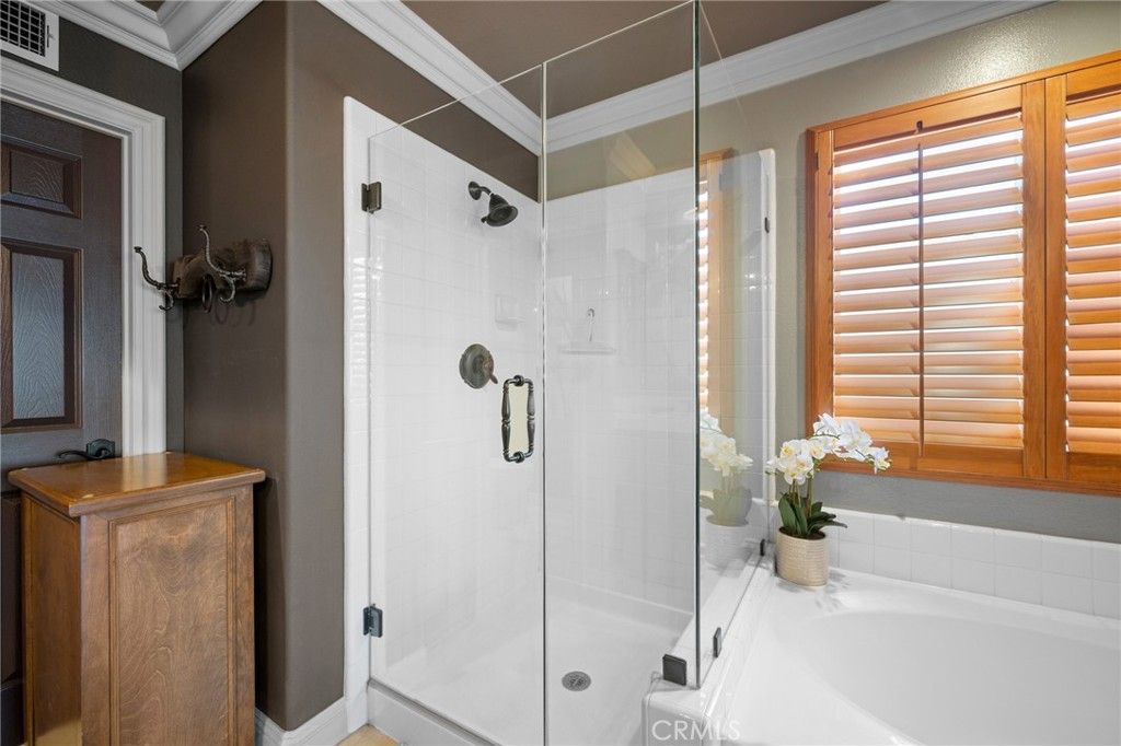 Image 25 of property listing at 32 Mossdale Court, Azusa, CA 91702