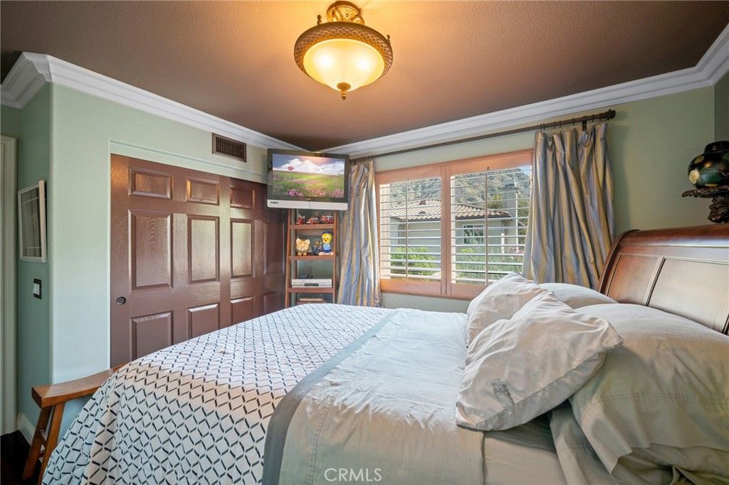 Image 29 of property listing at 32 Mossdale Court, Azusa, CA 91702
