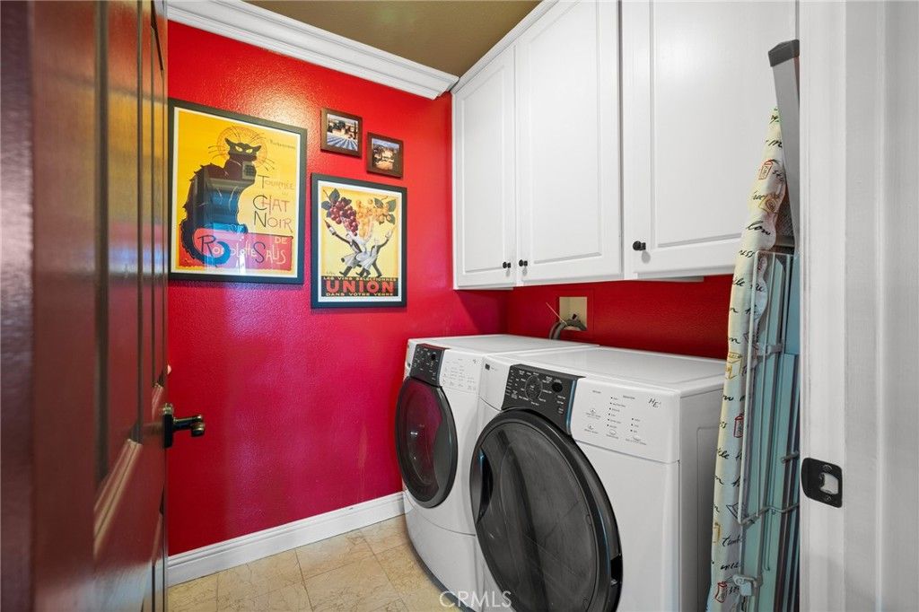 Image 32 of property listing at 32 Mossdale Court, Azusa, CA 91702