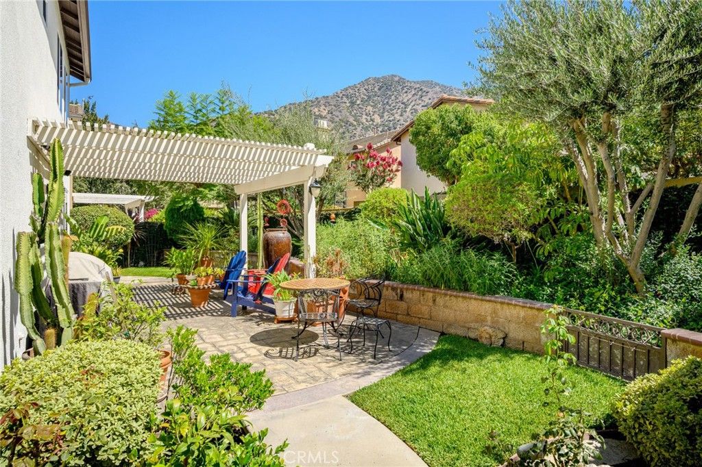 Image 36 of property listing at 32 Mossdale Court, Azusa, CA 91702