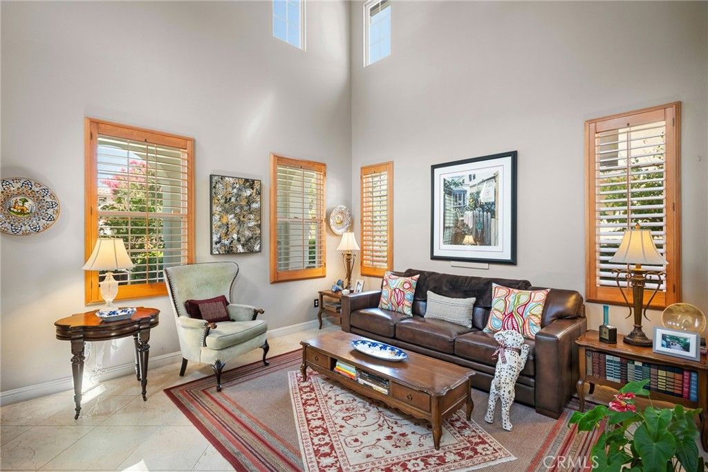 Image 4 of property listing at 32 Mossdale Court, Azusa, CA 91702