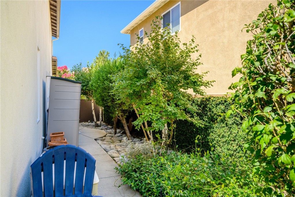 Image 43 of property listing at 32 Mossdale Court, Azusa, CA 91702