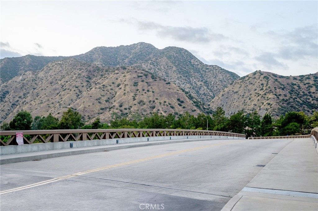 Image 52 of property listing at 32 Mossdale Court, Azusa, CA 91702
