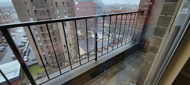 33 Pond Ave 1210, Brookline, MA 02445