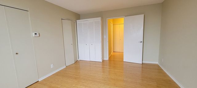 33 Pond Ave 1210, Brookline, MA 02445