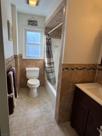 1472 Jefferson Ave, Rahway City, NJ 07065