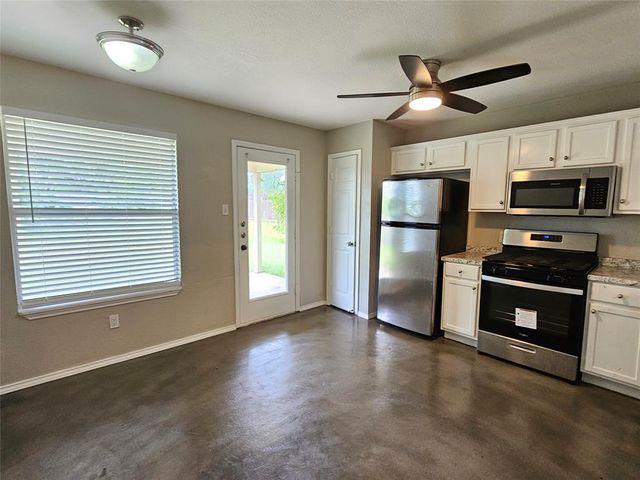 1701 Golden Sunrise LN, Pflugerville, TX 78660