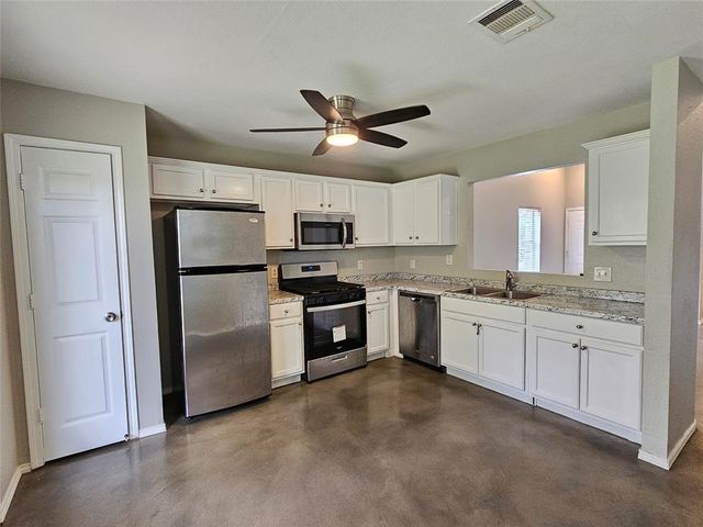 1701 Golden Sunrise LN, Pflugerville, TX 78660