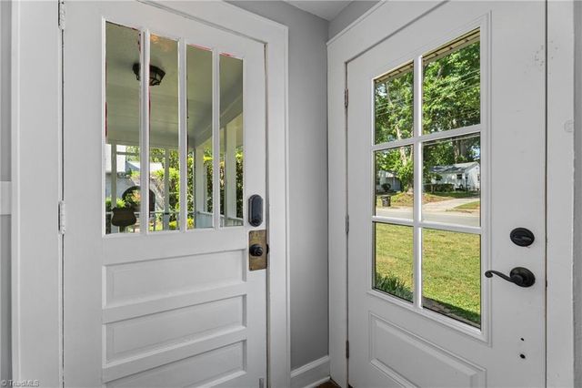 832 Knollwood Street, Winston-salem, NC 27103
