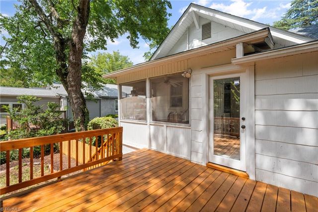 832 Knollwood Street, Winston-salem, NC 27103
