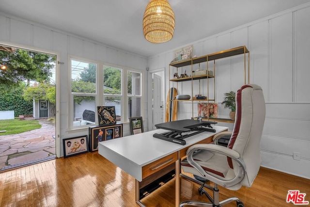 630 S Gretna Green Way, Los Angeles, CA 90049