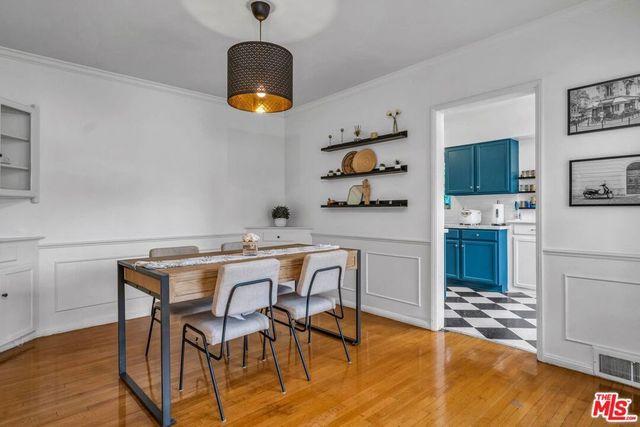 630 S Gretna Green Way, Los Angeles, CA 90049