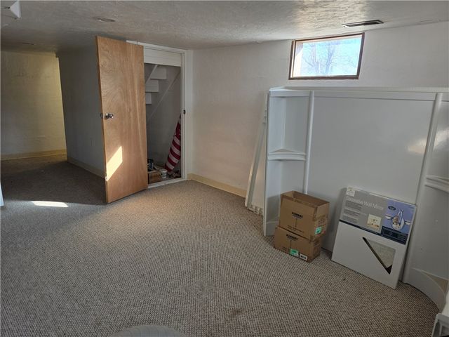 509 N 13th Avenue, Forsyth, MT 59327