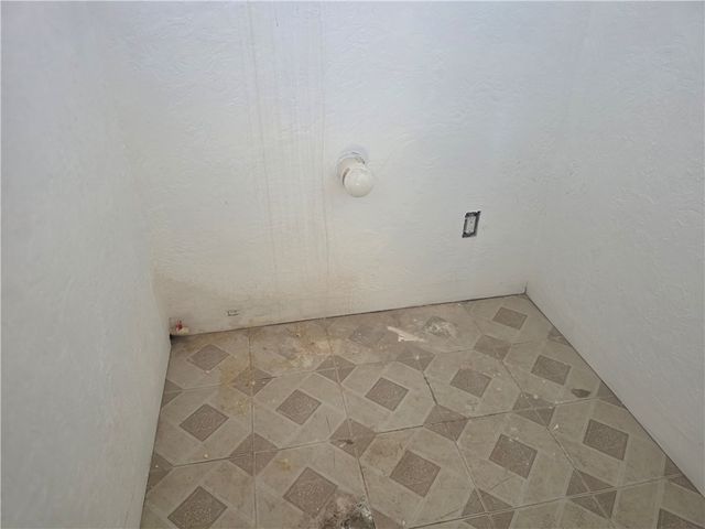 509 N 13th Avenue, Forsyth, MT 59327