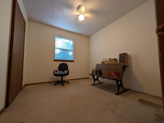 1202 South 11th Street, Ozark, MO 65721