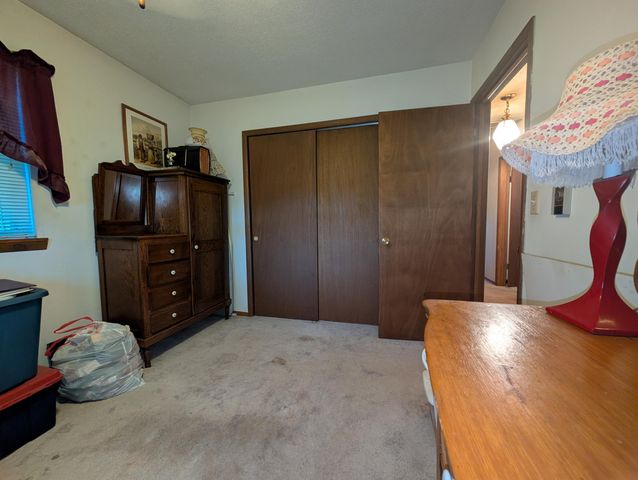 1202 South 11th Street, Ozark, MO 65721