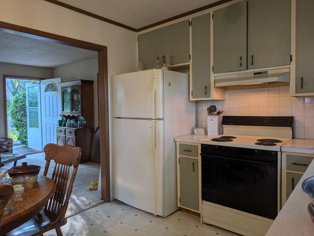 1202 South 11th Street, Ozark, MO 65721