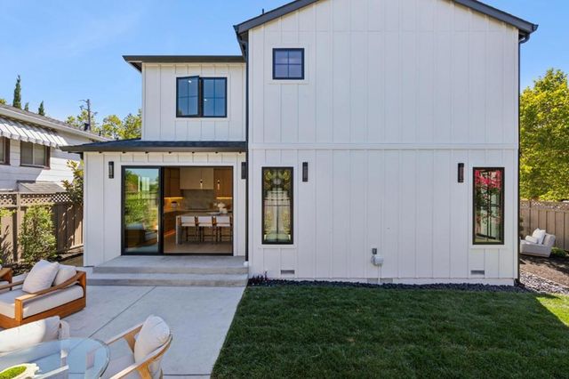 401 Grand Street, Redwood City, CA 94062