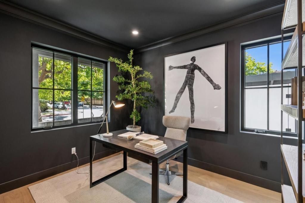 Image 18 of property listing at 401 Grand Street, Redwood City, CA 94062