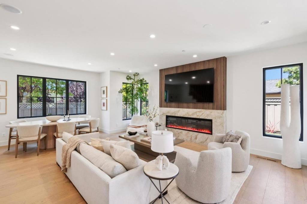 Image 6 of property listing at 401 Grand Street, Redwood City, CA 94062