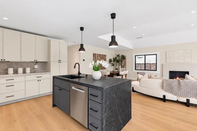 1324 Cortez Avenue, Burlingame, CA 94010