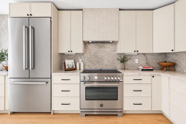 1324 Cortez Avenue, Burlingame, CA 94010