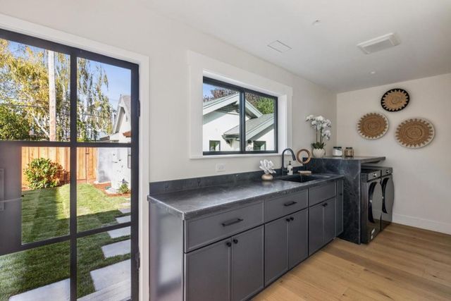 1324 Cortez Avenue, Burlingame, CA 94010