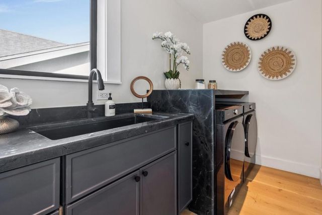 1324 Cortez Avenue, Burlingame, CA 94010